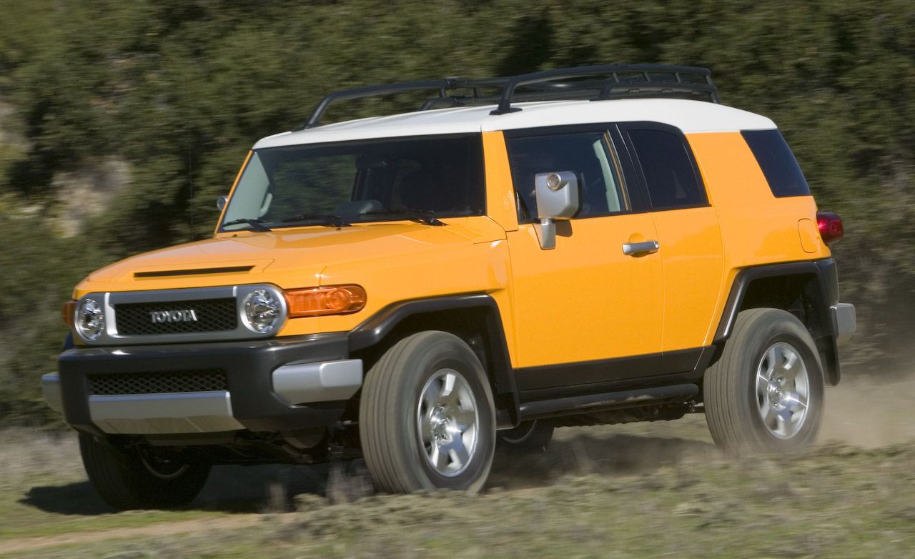 Внедорожник Тойота FJ Cruiser