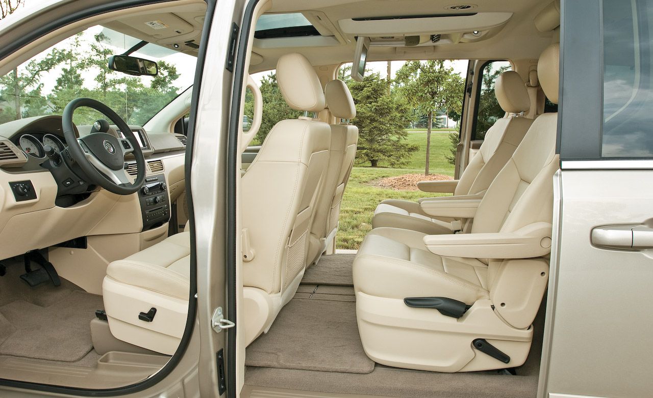 minivan with swivel seats