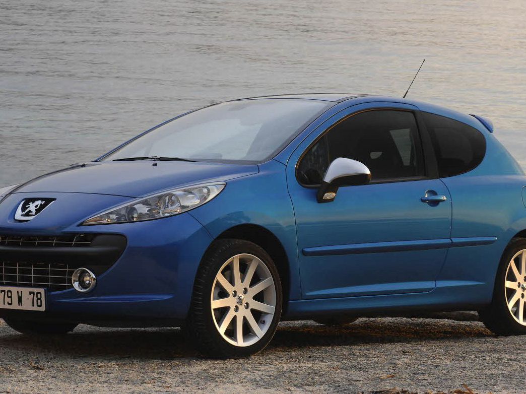 We review the Peugeot 207 from price to economy and all its features