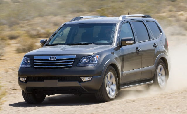 2009 Kia Borrego V-6 – Review – Car and Driver