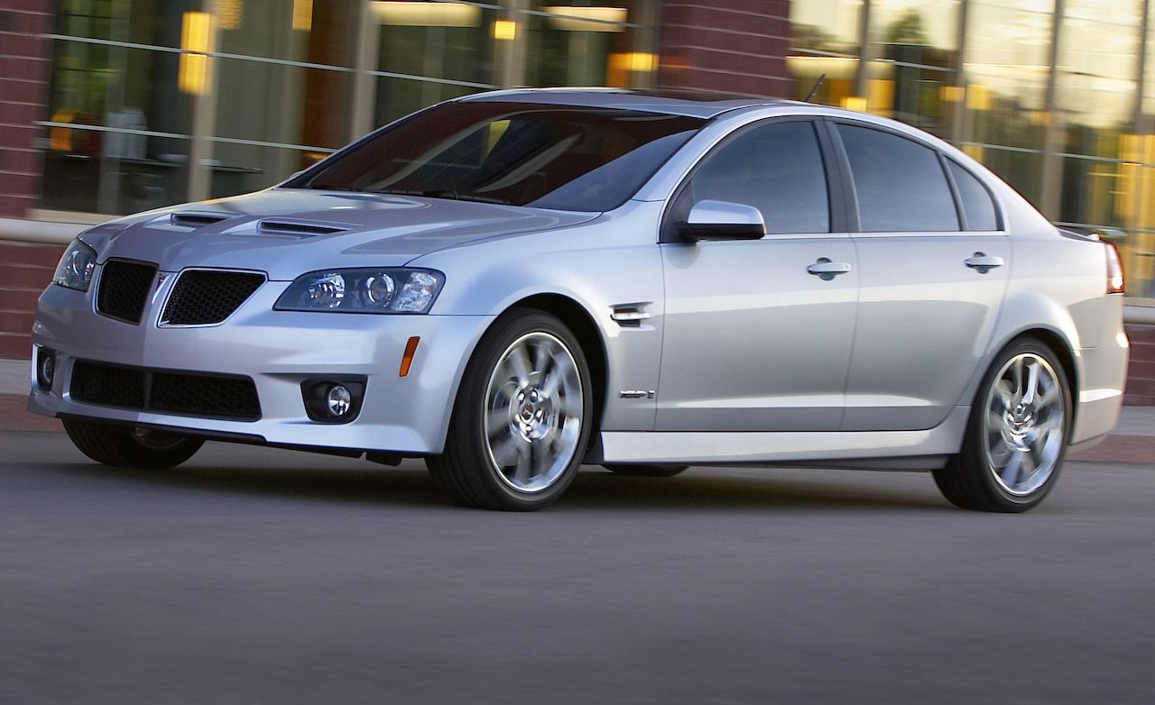 Pontiac G8 GXP Tested Features and Specs