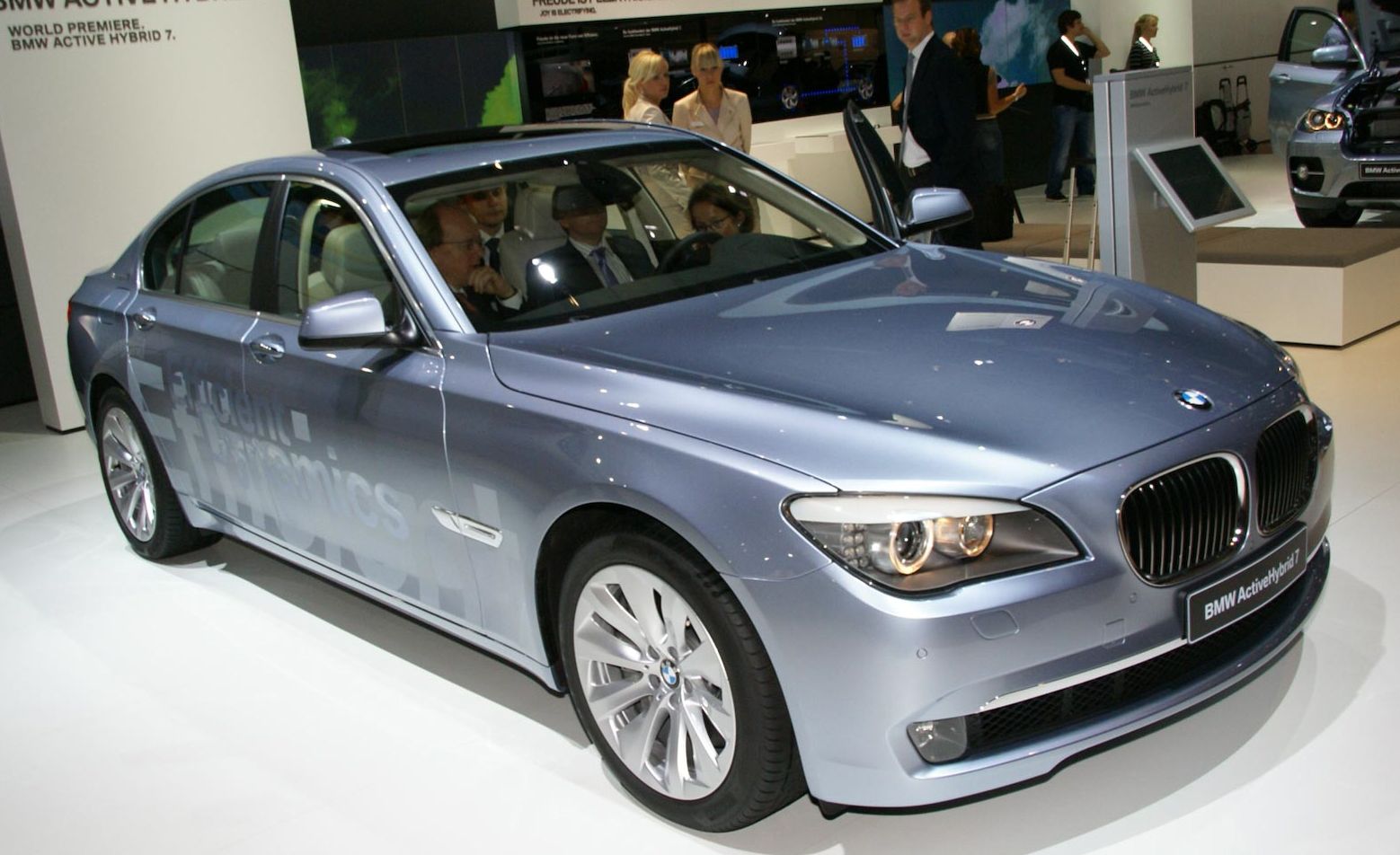 Bmw 7 series deals activehybrid