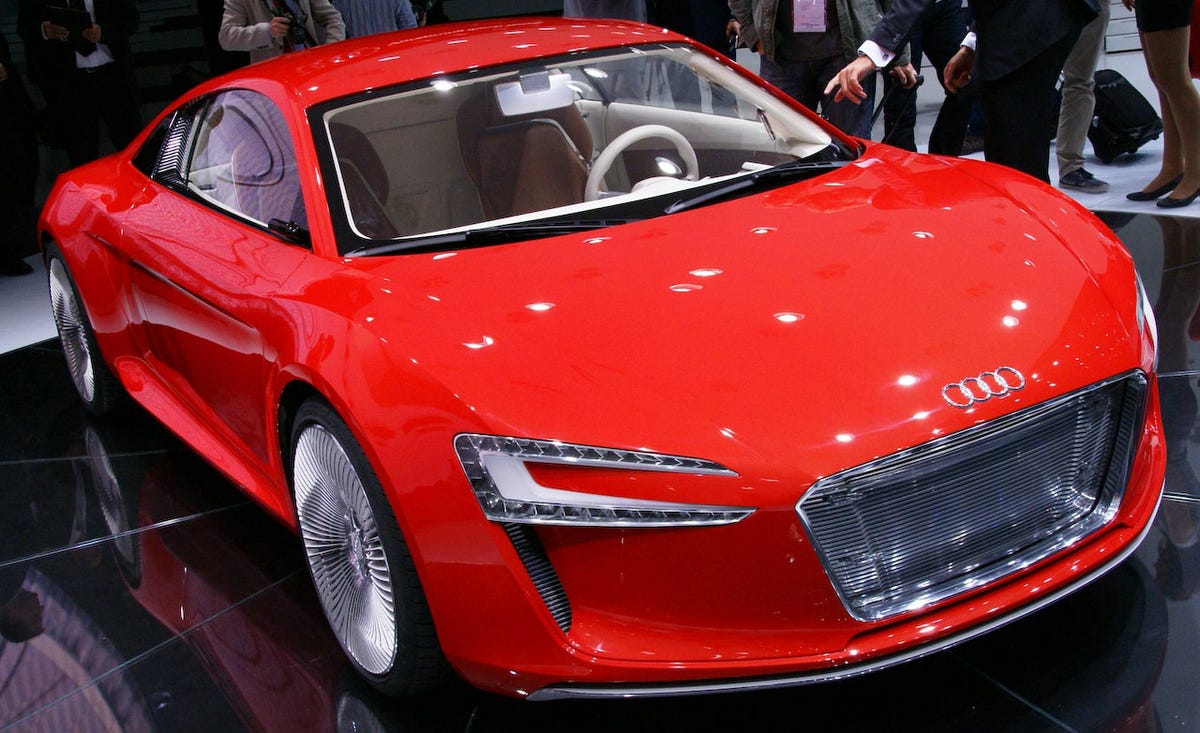 audi-e-tron-concept-photo-297744-s-original.jpg?fill=2:1&resize=1200:*