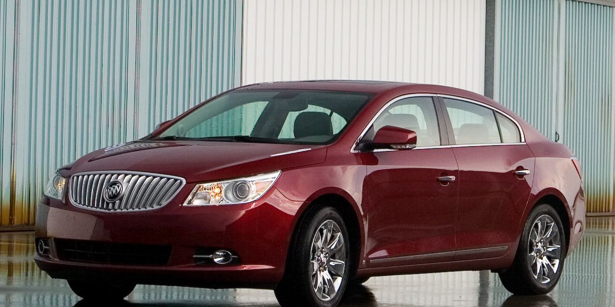 Tested 10 Buick Lacrosse Cxs