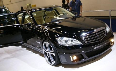 Automotive design, Vehicle, Land vehicle, Grille, Car, Personal luxury car, Hood, Mercedes-benz, Headlamp, Mid-size car, 