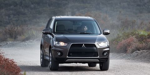 10 Mitsubishi Outlander Gt 11 Instrumented Test 11 Car And Driver