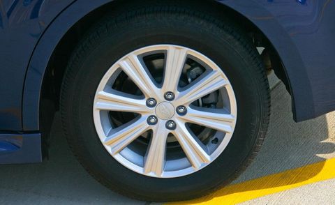 Tire, Wheel, Automotive tire, Blue, Alloy wheel, Automotive wheel system, Vehicle, Automotive exterior, Rim, Synthetic rubber, 