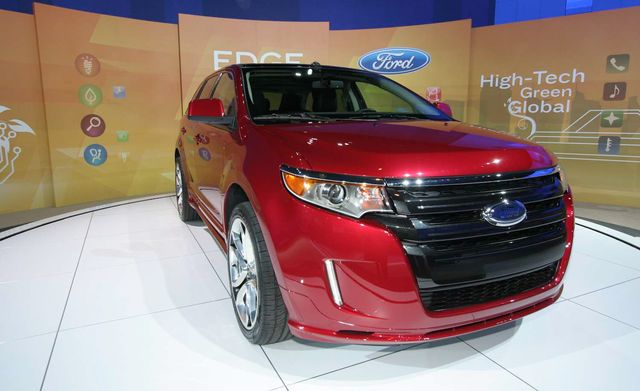2011 Ford Edge review: 2011 Ford Edge - CNET