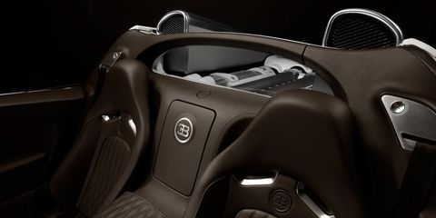 Automotive design, Steering wheel, Luxury vehicle, Steering part, Personal luxury car, Sports car, Carbon, Center console, Supercar, Ford, 