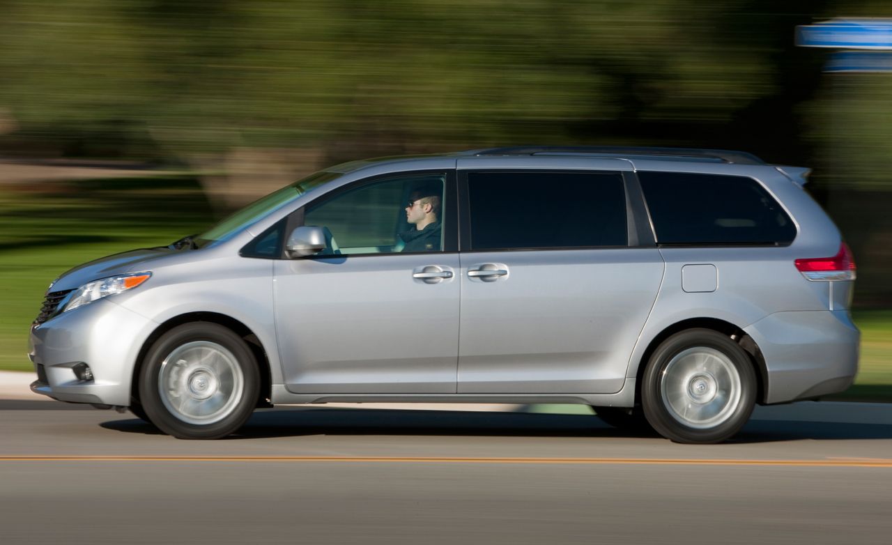 The 2011 Toyota Sienna's initial driving experience.