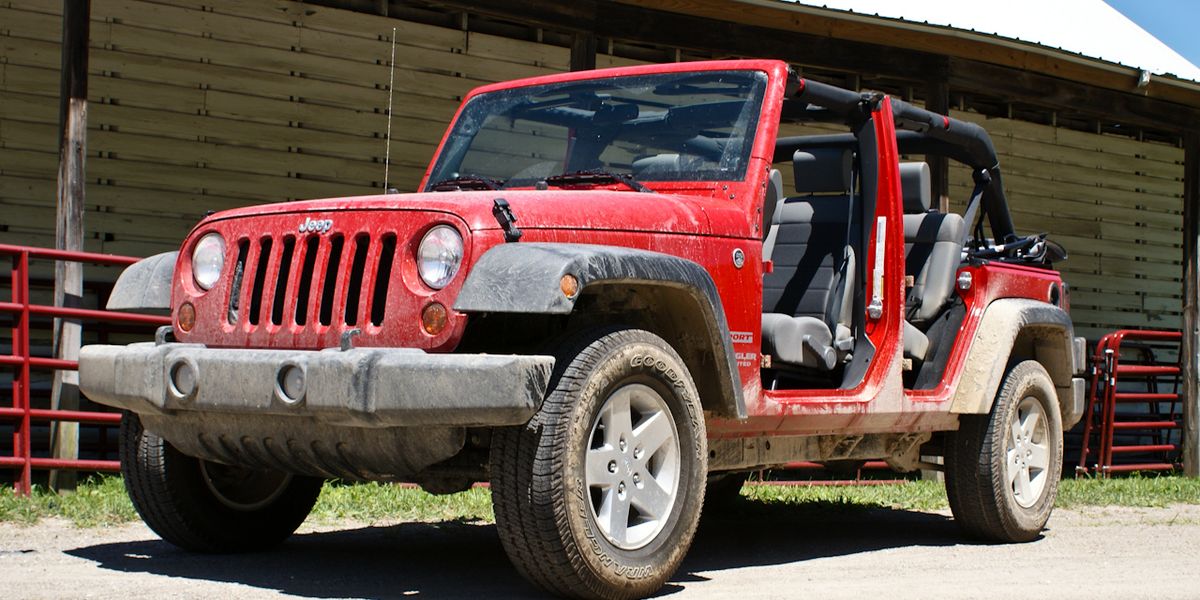 2010 Jeep Wrangler Unlimited Sport – Review – Car and Driver