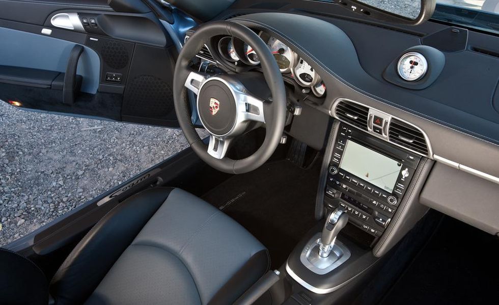 2011 porsche 911 turbo s interior