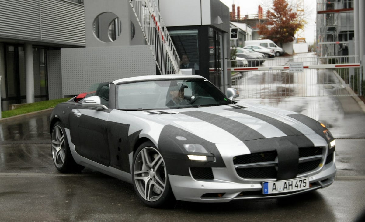 Mercedes Benz Sls News 12 Mercedes Sls Roadster Leaked 150 Car And Driver