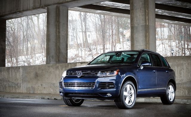 2011 Volkswagen Touareg Hybrid Test – Review – Car and Driver