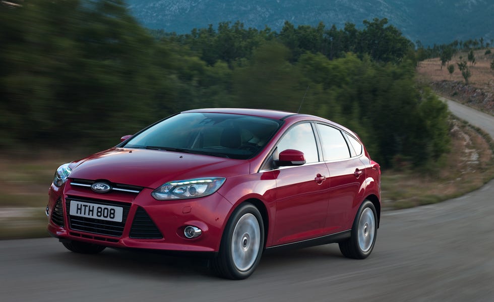 2012 Ford Focus Drive: 2012 Ford Focus Review – Car and Driver