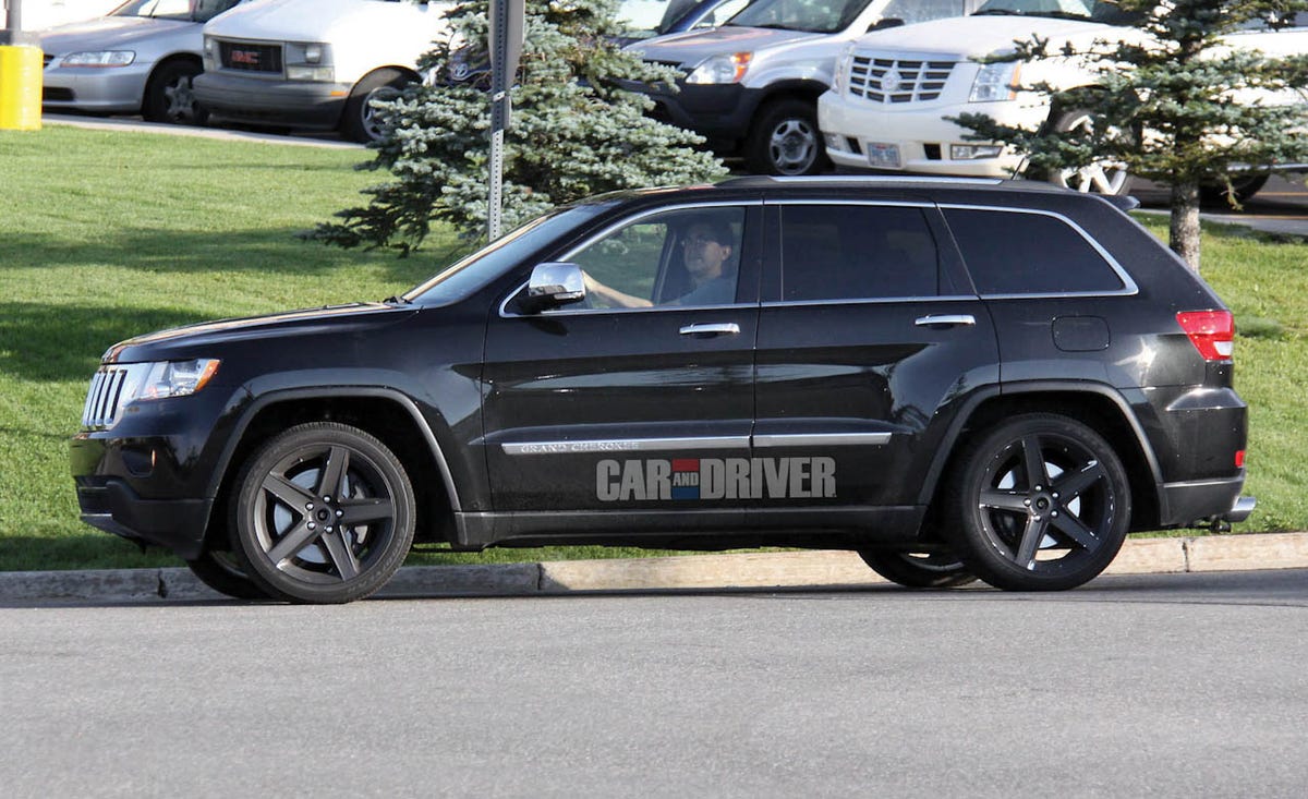 2012 Jeep Grand Cherokee Srt Wheels: Ultimate Upgrade Guide