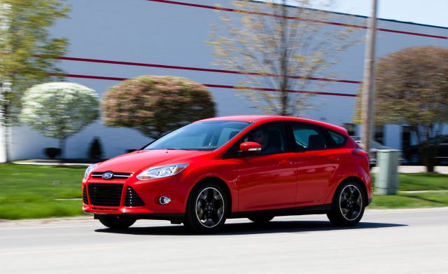 2012 Ford Focus Specs, Price, MPG & Reviews