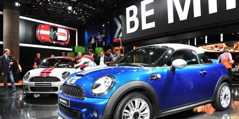 12 Mini Cooper Coupe Official Photos And Info 11 News 11 Car And Driver