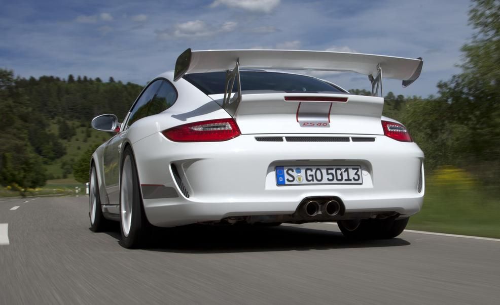 2012-porsche-911-gt3-rs-40-
