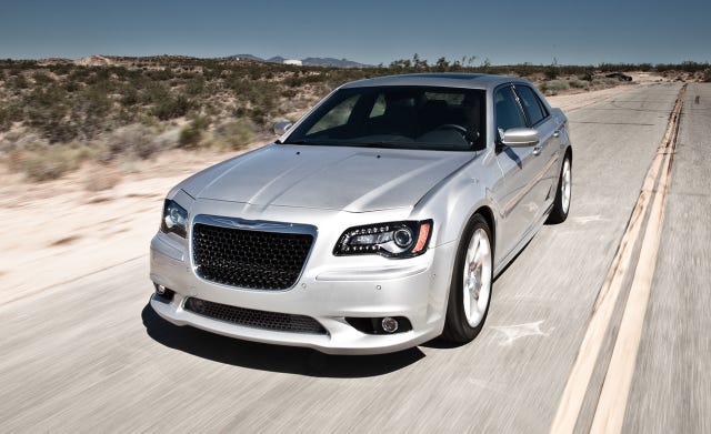 2013 Chrysler 300C Specs, Price, MPG & Reviews