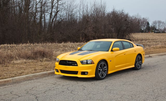 2012 Dodge Charger Srt8 Super Bee Test