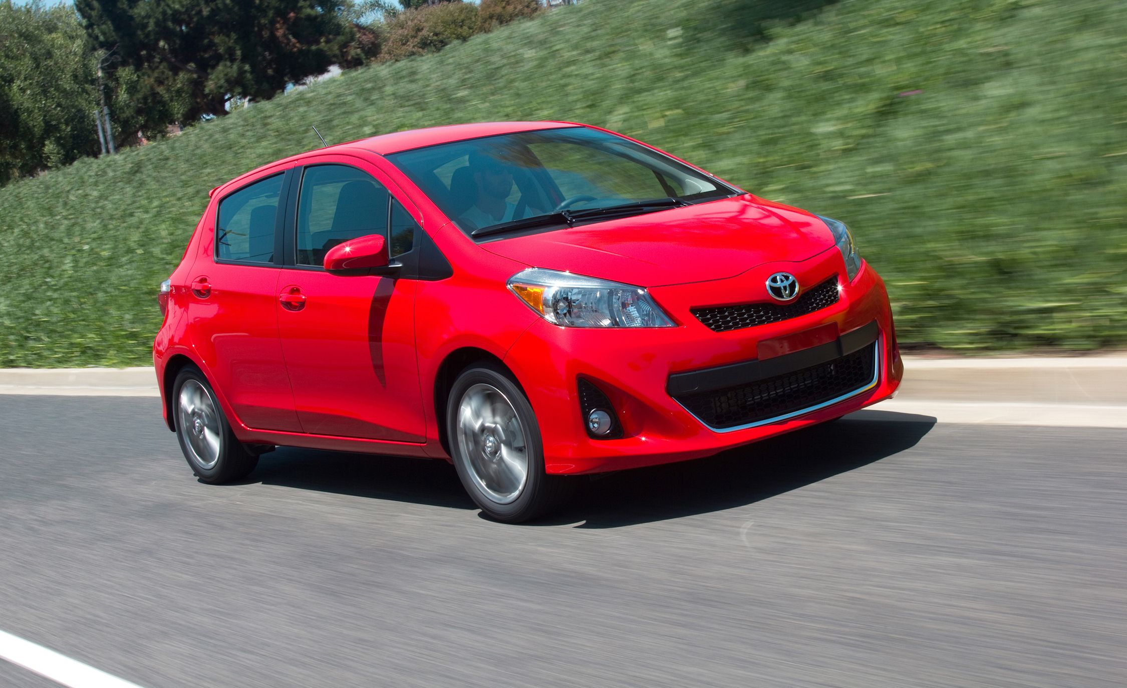 2012 Toyota Yaris Incentives Specials  Offers in Oakland CA