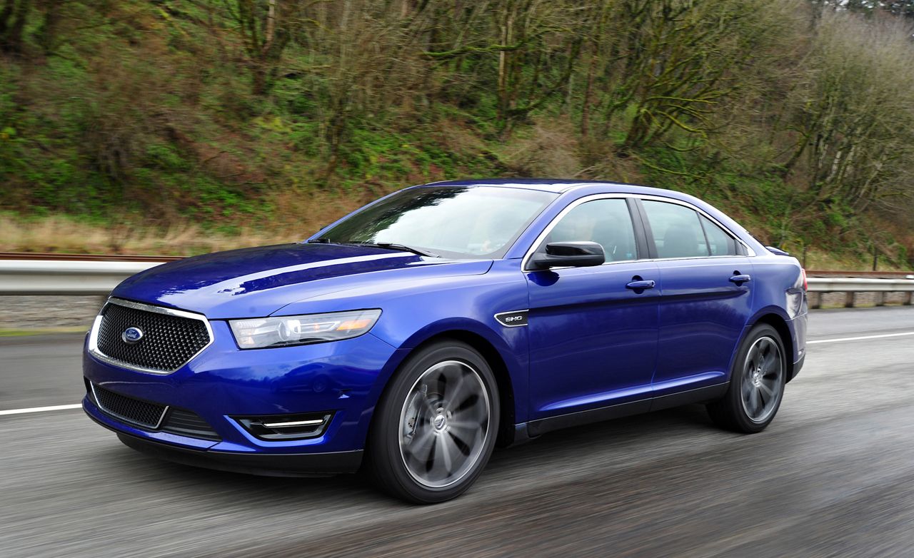 https://hips.hearstapps.com/hmg-prod/amv-prod-cad-assets/images/12q1/435352/2013-ford-taurus-sho-first-drive-review-car-and-driver-photo-447721-s-original.jpg