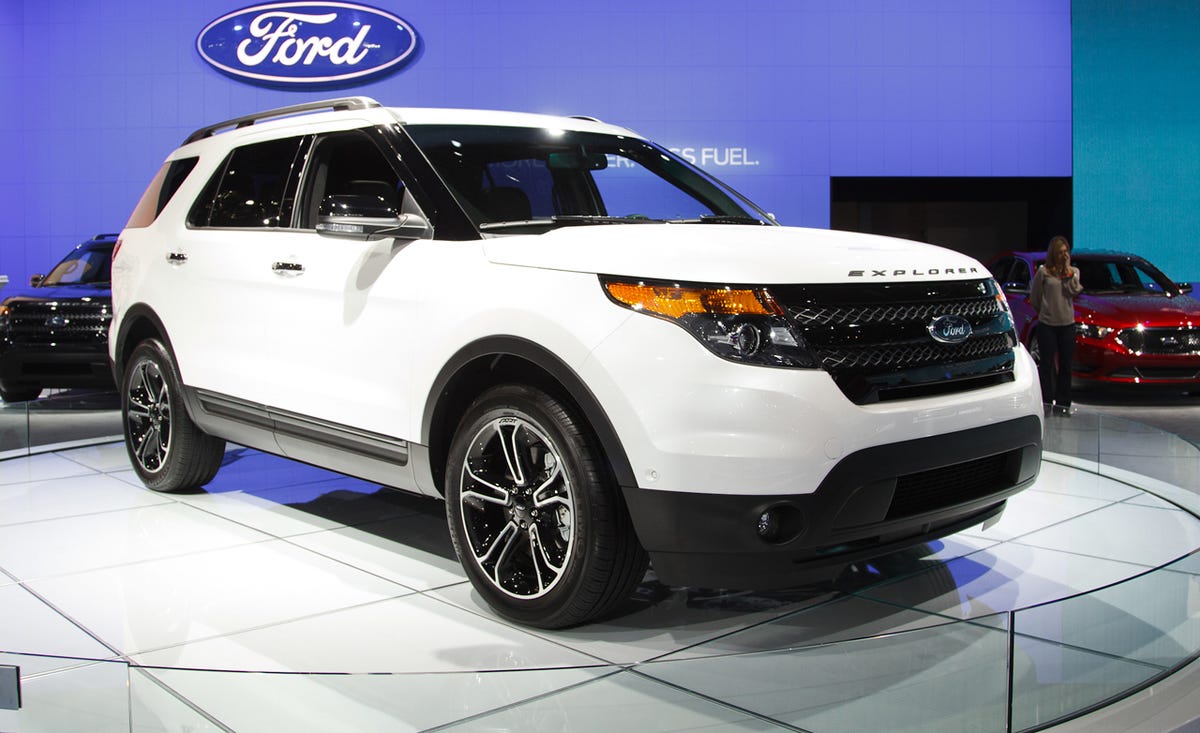 13 Ford Explorer Sport Photos And Info 11 Car News 11 Car And Driver