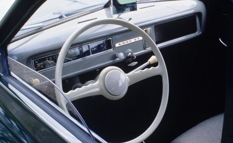 Motor vehicle, Steering part, Steering wheel, Vehicle door, Glass, Classic car, Classic, Windshield, Automotive window part, Center console, 