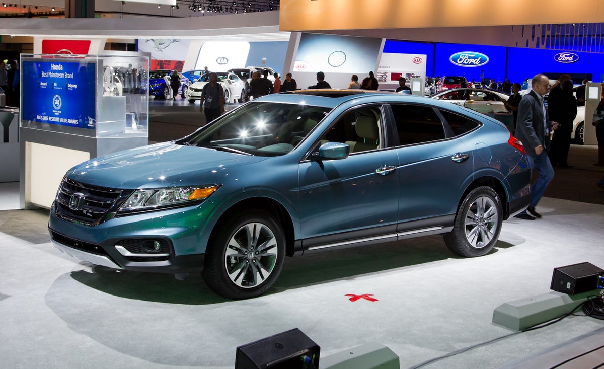 2013 Honda Crosstour Photos and Info – News – Car and Driver