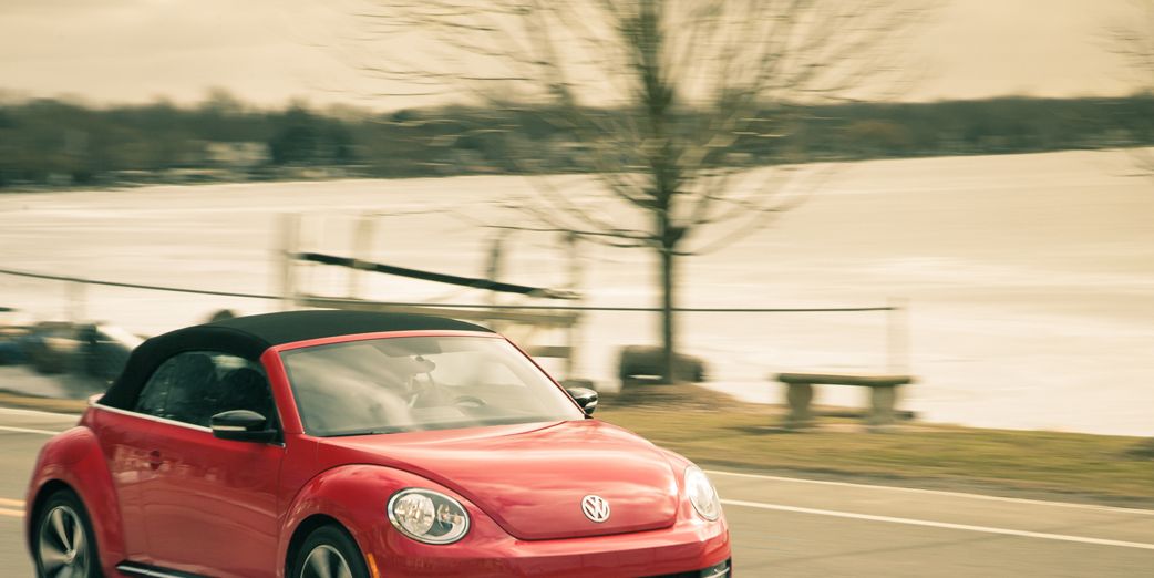 2013 Volkswagen Beetle Review, Pricing, & Pictures
