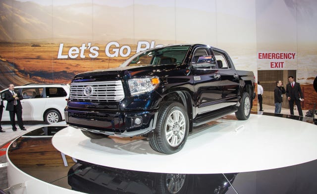 829  Pre owned toyota tundra crewmax for Touring