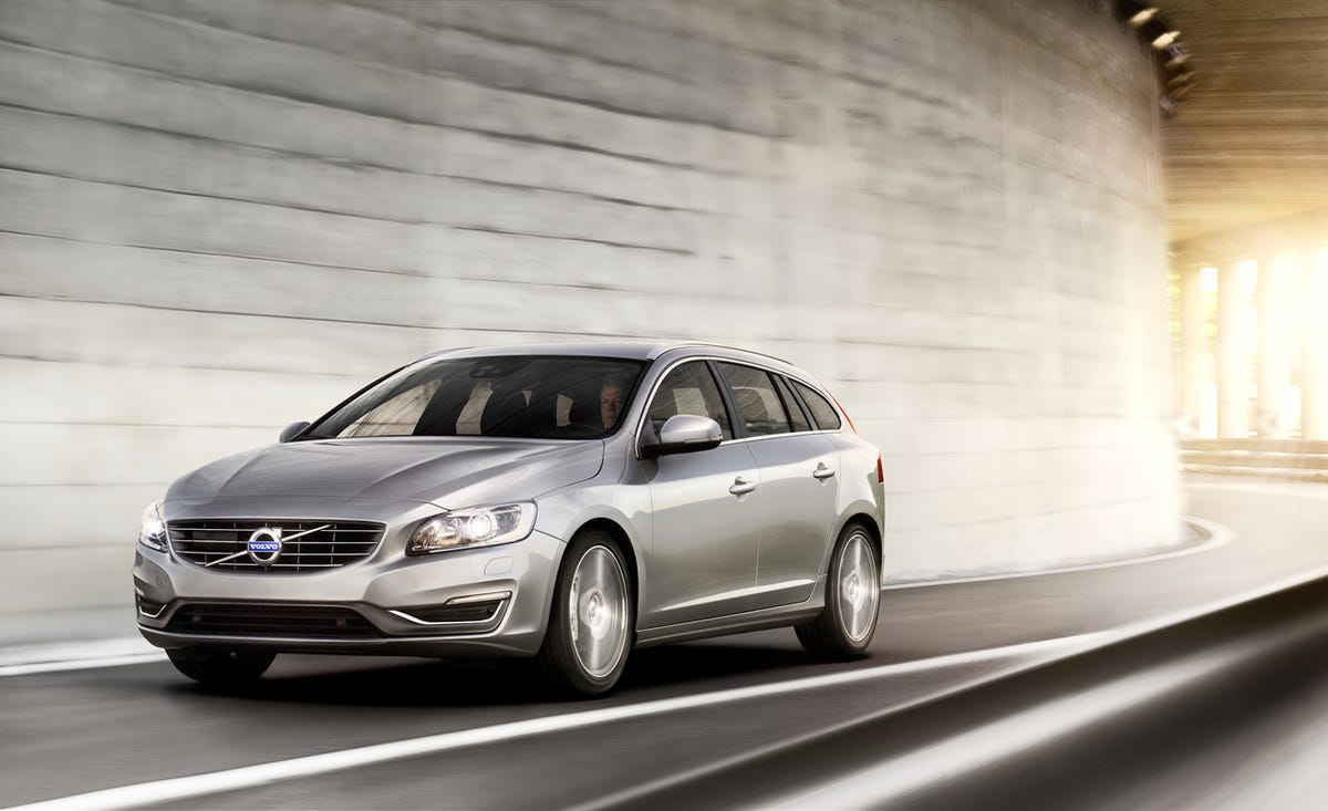 Volvo Cars представляет в Женеве новый V60 D5 Twin Engine Special Edition