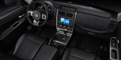 Motor vehicle, Steering part, Automotive design, Vehicle audio, Center console, Steering wheel, Personal luxury car, Speedometer, Technology, Gear shift, 