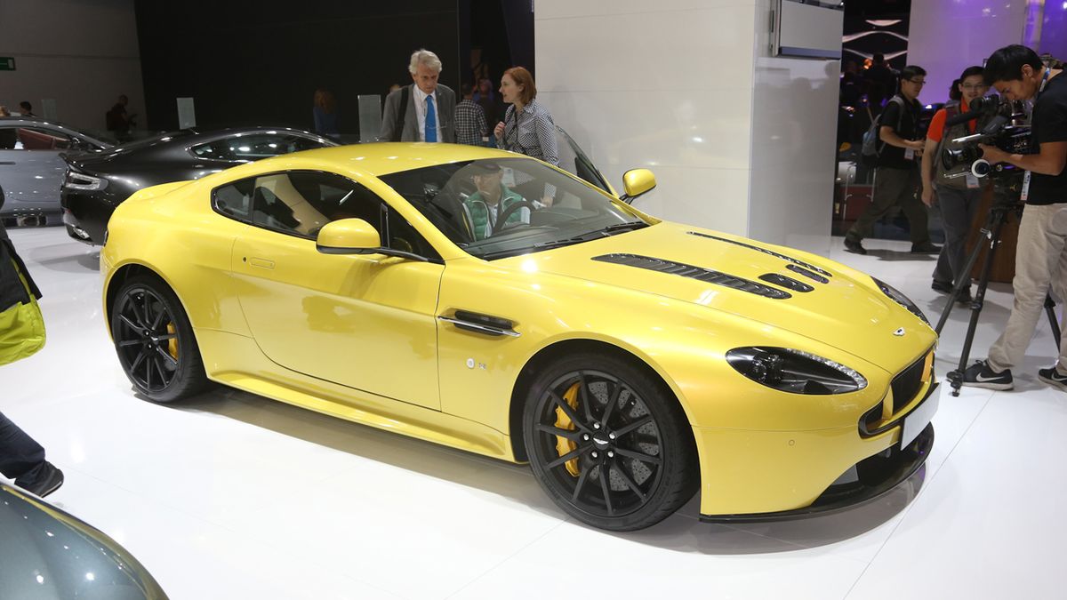 2014 Aston Martin V12 Vantage S Photos and Info – News – Car  and Driver