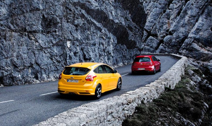 2015 volkswagen gti vs 2013 ford focus st