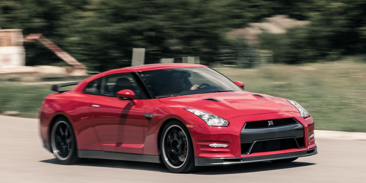 14 Nissan Gt R Track Edition Tested