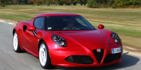 zuur bijlage verwerken 2015 Alfa Romeo 4C Coupe First Drive &#8211; Review &#8211; Car and Driver