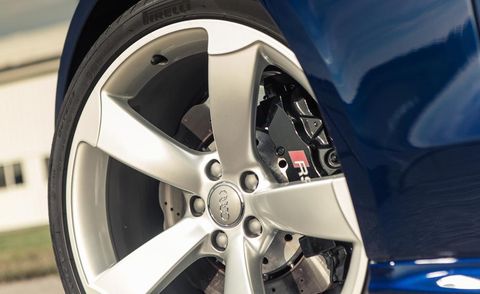 Wheel, Automotive tire, Alloy wheel, Automotive design, Automotive wheel system, Spoke, Rim, Synthetic rubber, Tread, Auto part, 