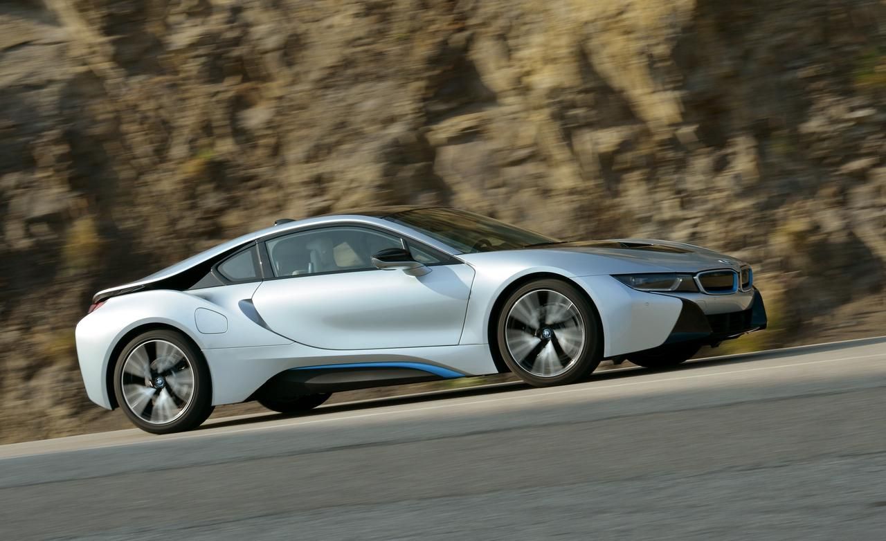 BMW i8 Review - autoevolution