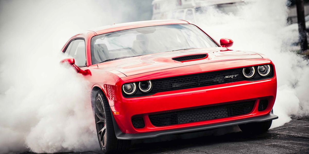 2015 Dodge Challenger SRT Hellcat Review Editor's Review