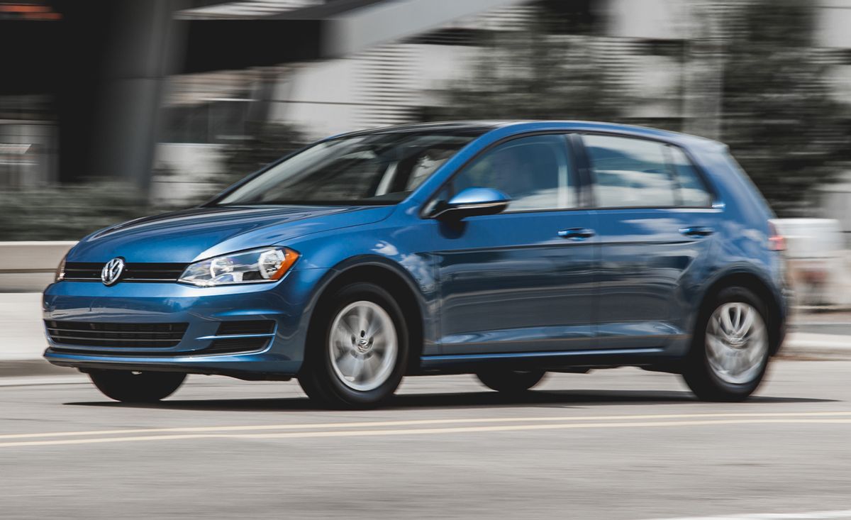 Rekvisitter Cafe vil gøre 2015 Volkswagen Golf TSI Manual Test &#8211; Review &#8211; Car and Driver