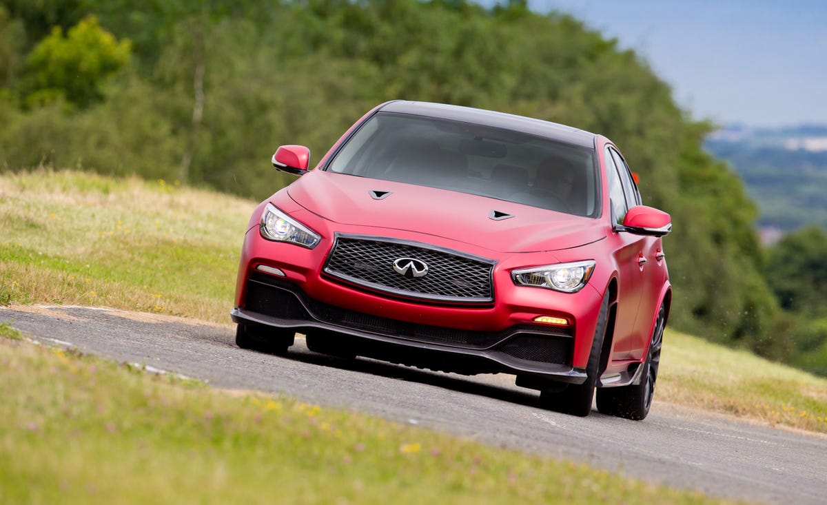 Infiniti q50 rouge