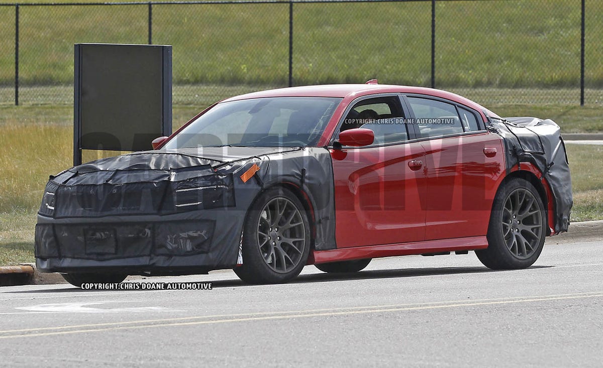 2022 dodge challenger spy shots