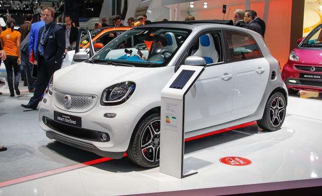 Покажи смарт. Smart Forfour 2015 Tuning. Смарт машина Форфоур 2022. Смарт 2022 авто. Компакт кары 2020.