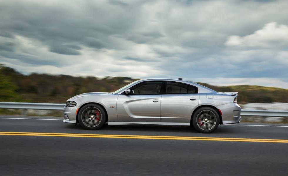 At the Gates of Hell: 2015 Dodge Charger SRT 392 Driven!