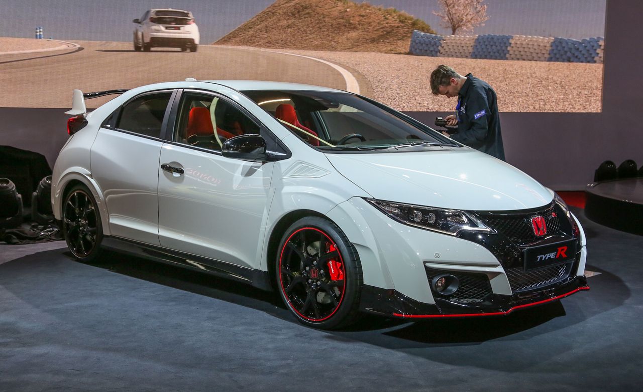 15 Honda Civic Type R Photos And Info 11 News 11 Car And Driver