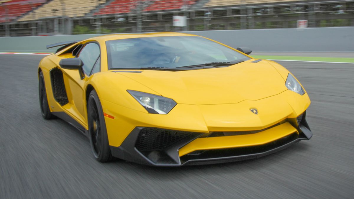 Underinddel hastighed Måling 2016 Lamborghini Aventador LP750-4 SV First Drive &#8211; Review &#8211;  Car and Driver