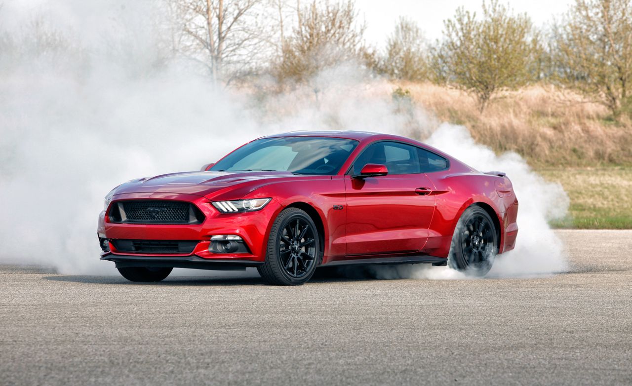16 Ford Mustang To Offer Nostalgic Trim Packages 11 News 11 Car And Driver