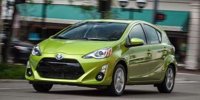 15 Toyota Prius C Reviewed Slow Sipper